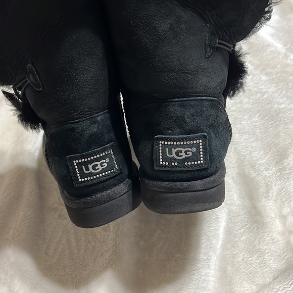 UGG Bailey Button Bling Boot size 8 - Picture 9 of 13